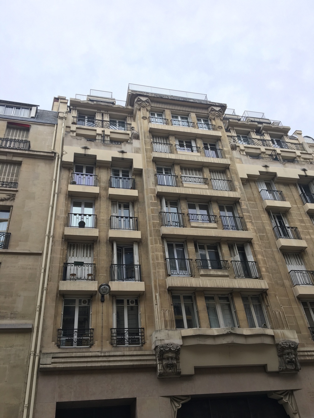 Location Studio 1 pièce Avenue Pierre 1er de Serbie 75116 Paris