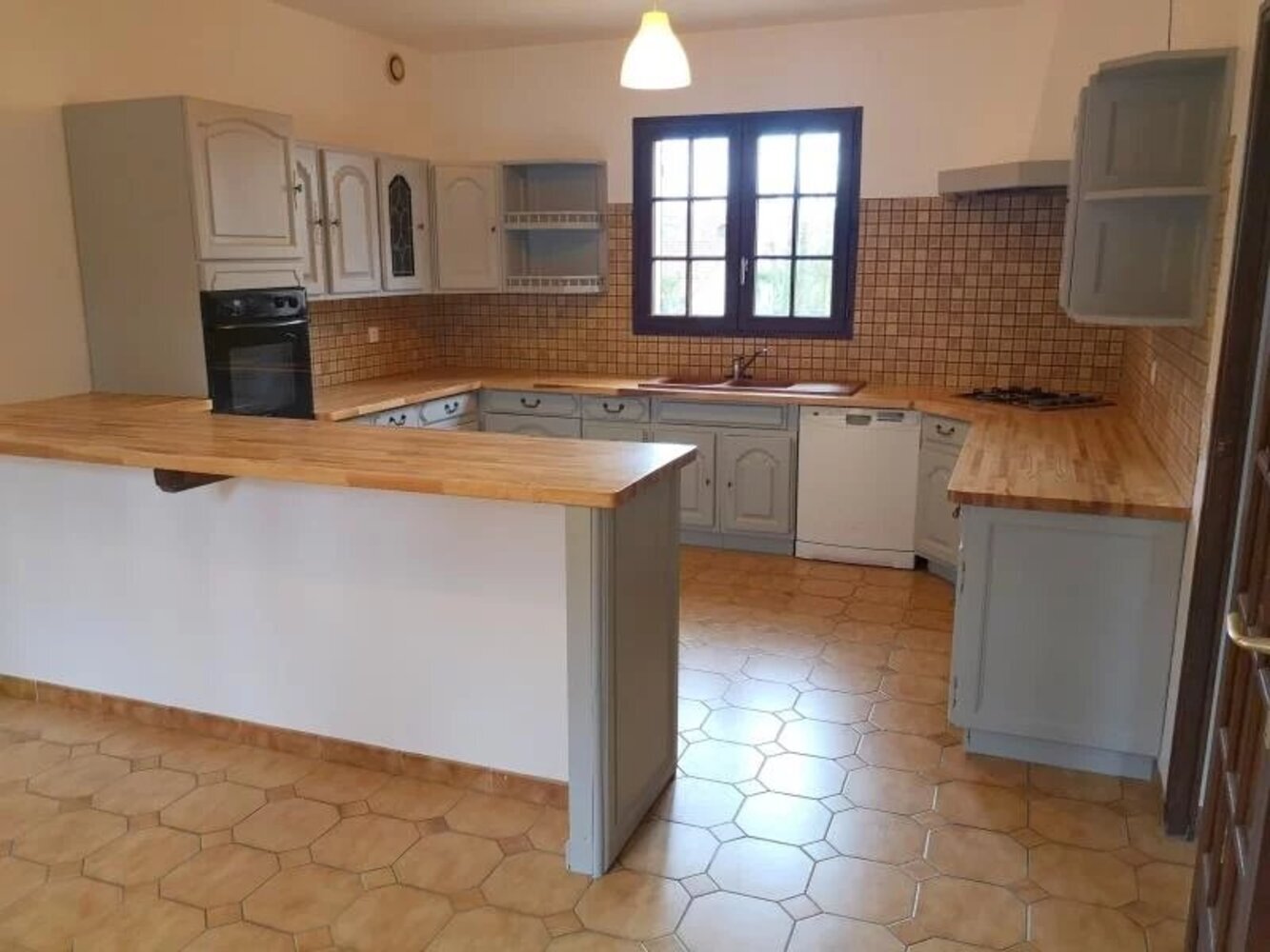 Property view 4