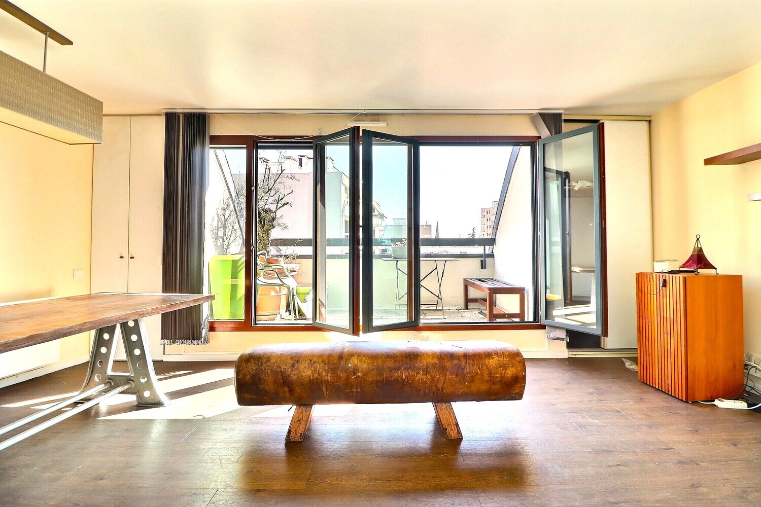 2 pièces – Buttes Chaumont – 47m² – terrasse