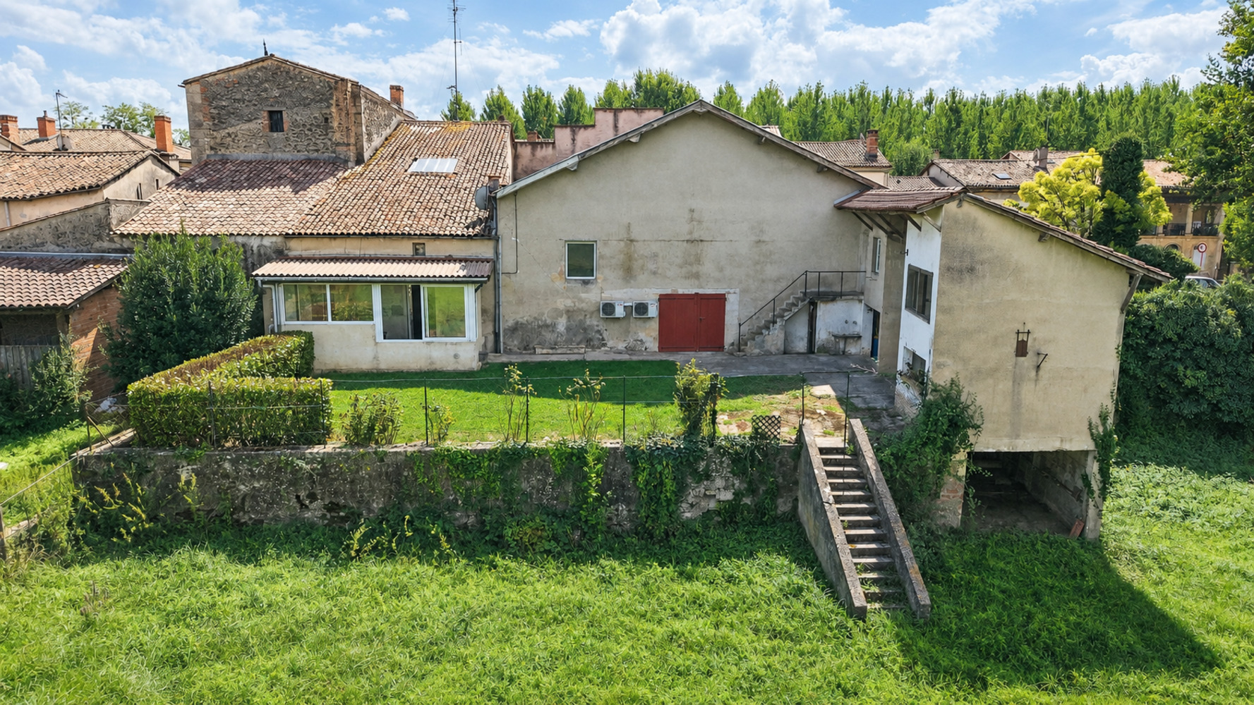 Maison 150m² + Garage 200m² sur 4000m²
